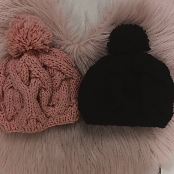 Brand New BUNDLE OF LADIES HANDMADE BEANIE-TOQUE HATS-2CT - Picture 2 of 7